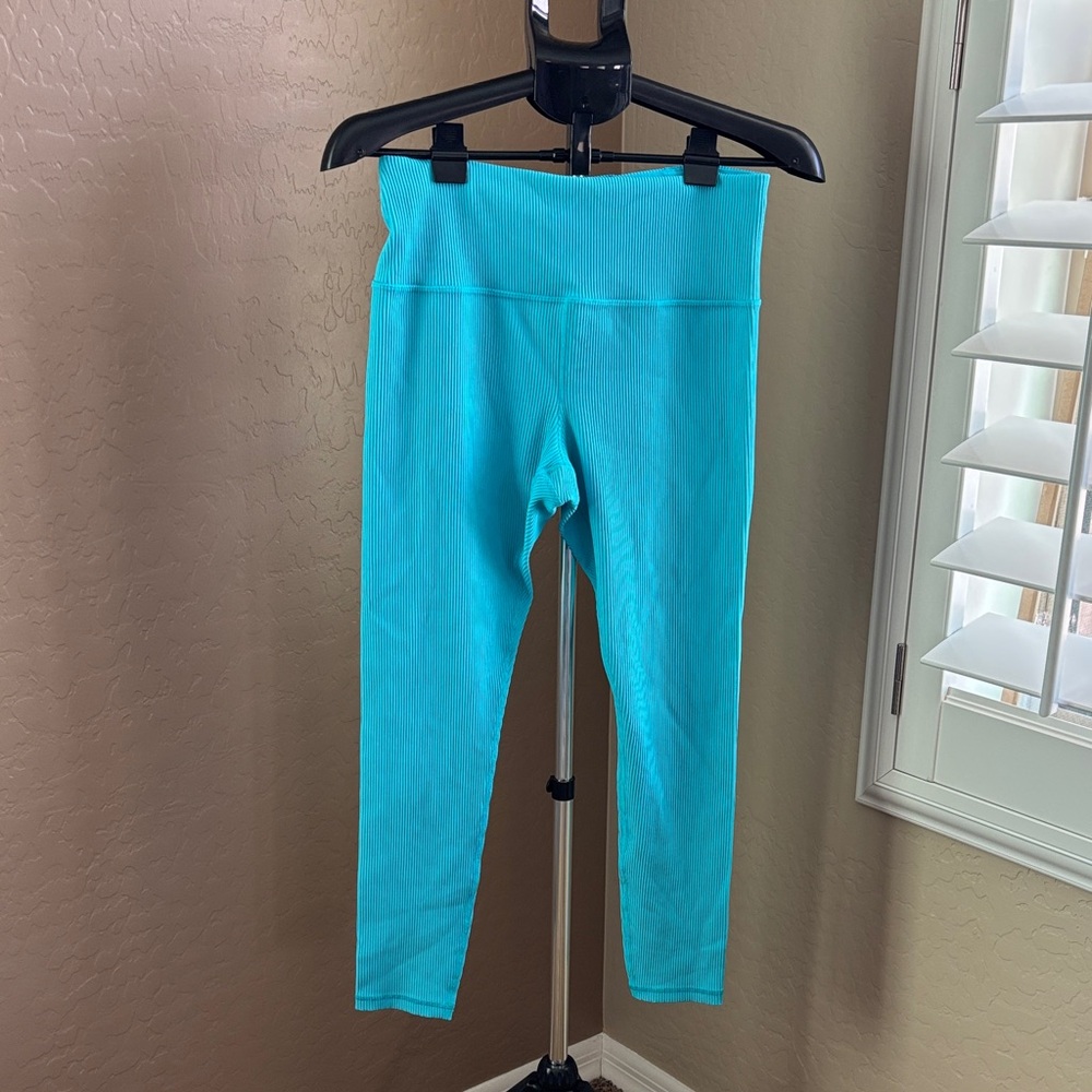 ATHLETA 🩵 Elation Ribbed Tight - Picture 3 of 8